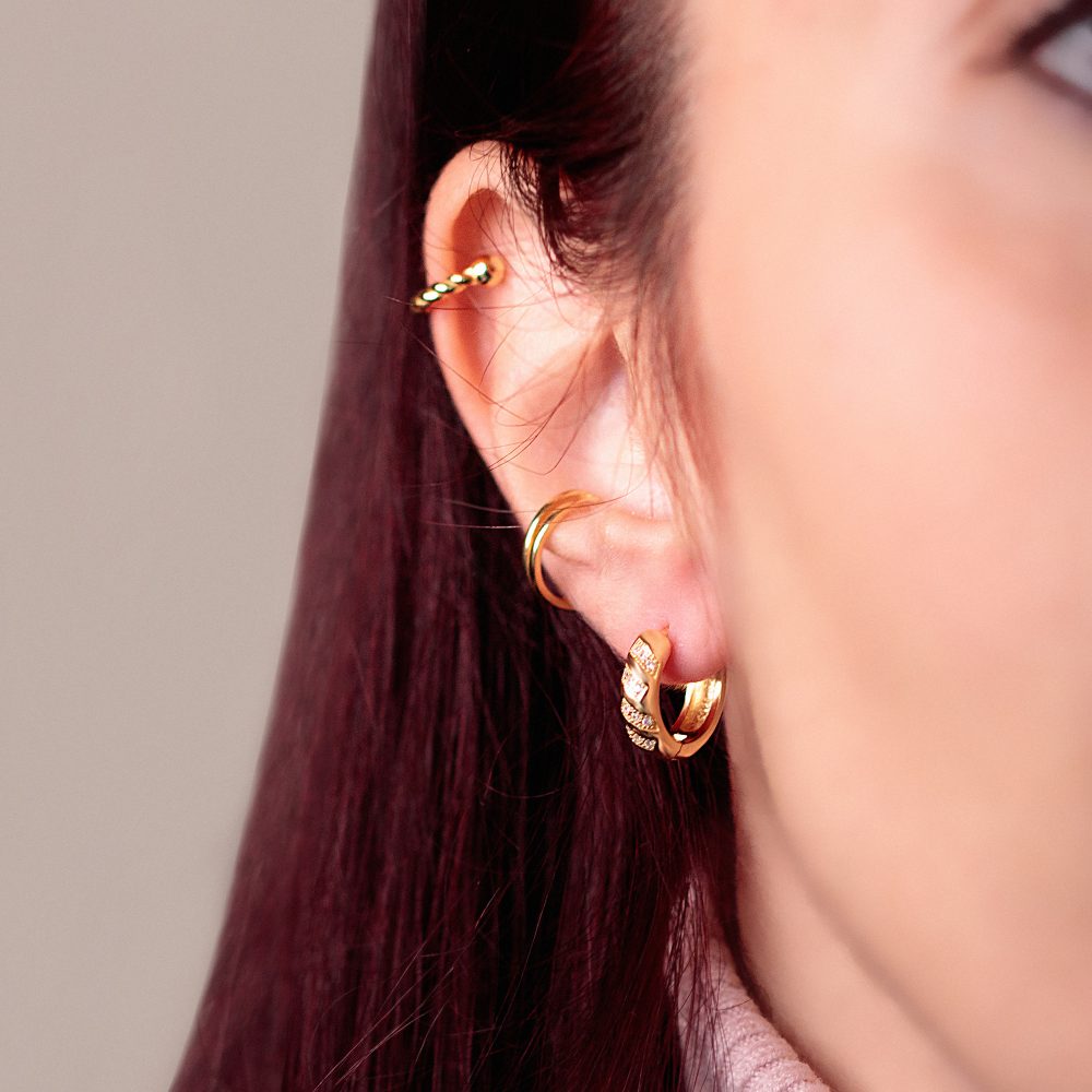 lisa huggie earrings silver gold plated Lisa Huggie Earrings – Gold Plated - ασήμι 925