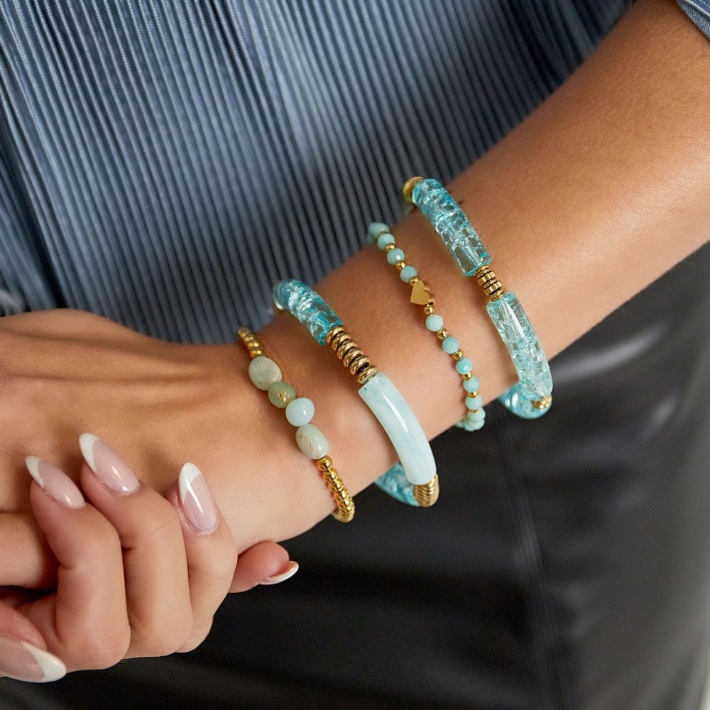 blue-tube-gold-bracelet-acrylic-woman