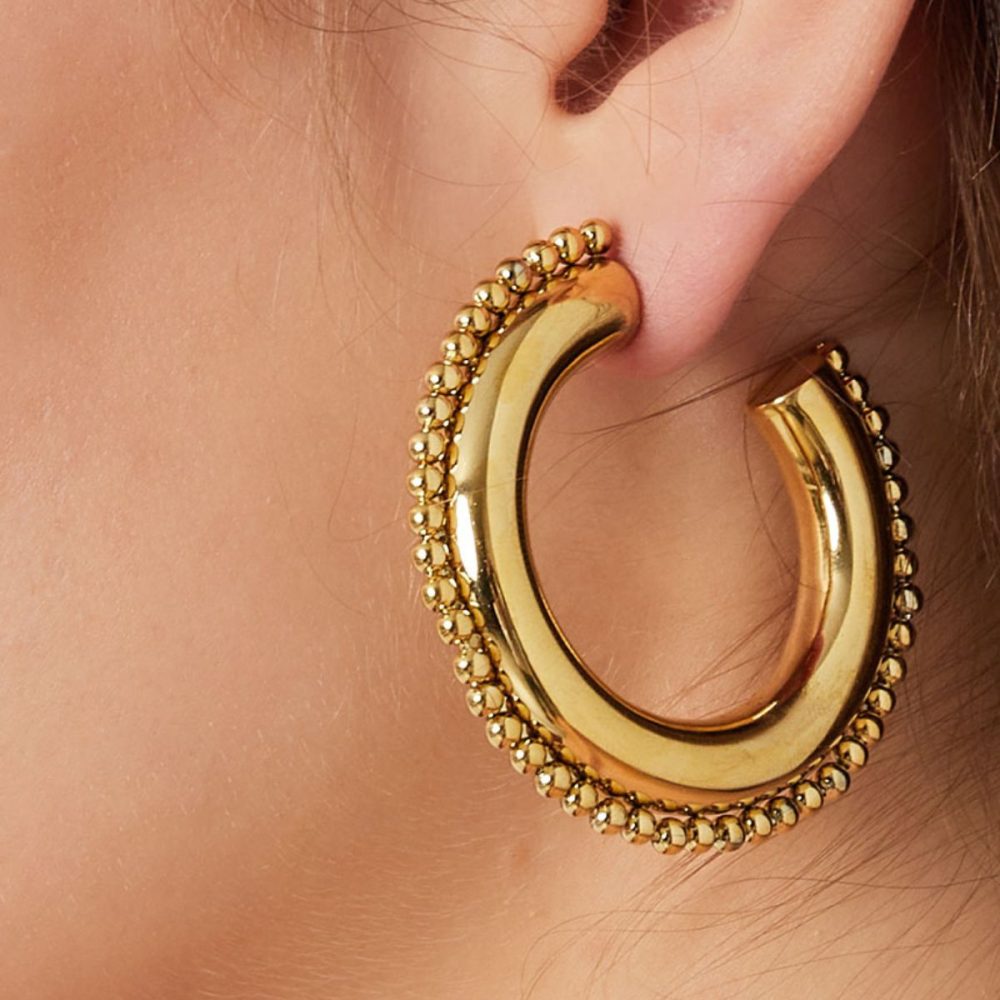 dotted-hoop-earrings-stainless-steel-gold-woman2