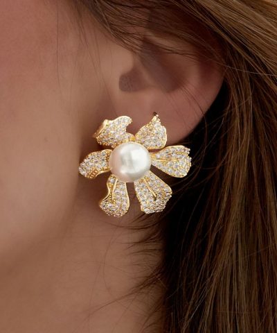 floral-dazzle-earrings-woman